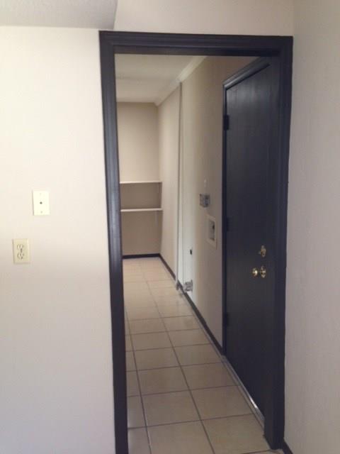 3432 Hollyglen Street, El Paso, TX 79936