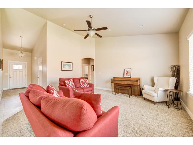9011 N CLUBHOUSE LN, Eagle Mountain, UT 84005