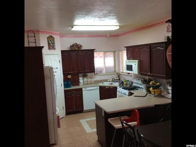 954 E RUSSELL RD, Eagle Mountain, UT 84005