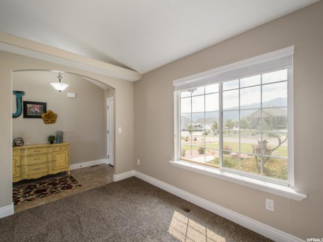 8588 N Peppergrass Dr E, Eagle Mountain, UT 84005