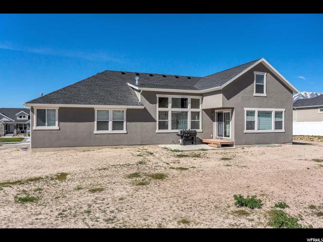 2327 E SANDHILL Ln, Eagle Mountain, UT 84005