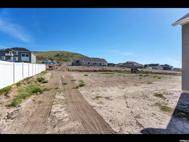 2327 E SANDHILL Ln, Eagle Mountain, UT 84005