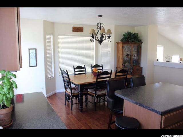 10852 S PINE SHADOW RD W, South Jordan, UT 84009