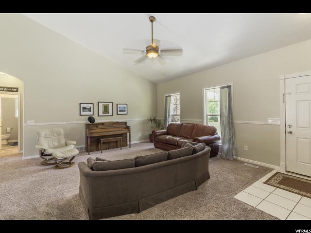 11621 S Grandville Ave, South Jordan, UT 84009