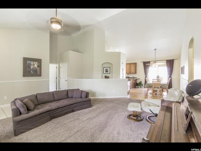 11621 S Grandville Ave, South Jordan, UT 84009