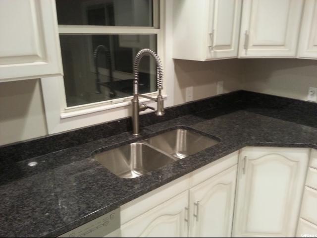 498 E 900 N, Bountiful, UT 84010