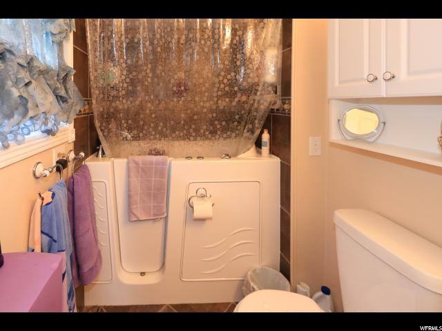 995 E CLAREMONT DR S, Bountiful, UT 84010