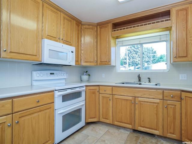 76 S TARTARIAN CIR, Bountiful, UT 84010