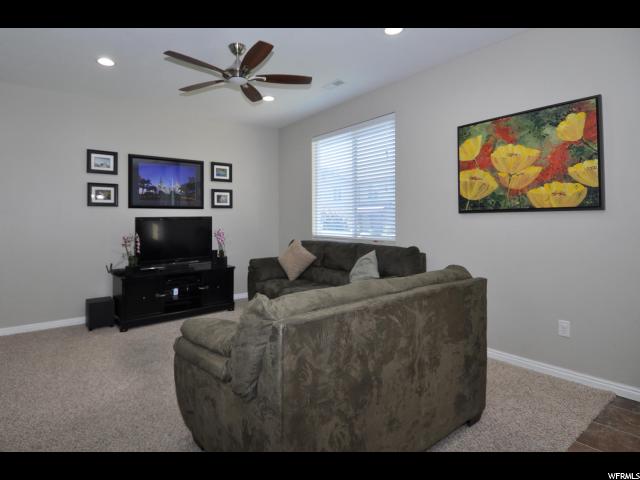650 N 276 W, Centerville, UT 84014