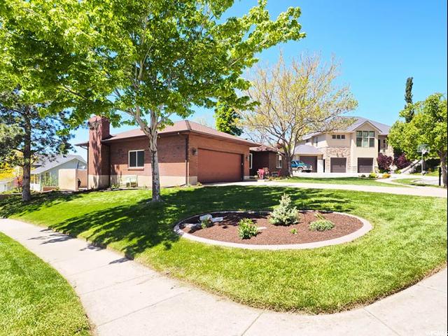 1979 N 100 E, Centerville, UT 84014