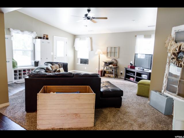 1252 W 1800 N, Clinton, UT 84015
