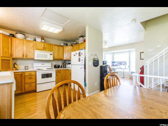 2176 W 1630 N, Clinton, UT 84015