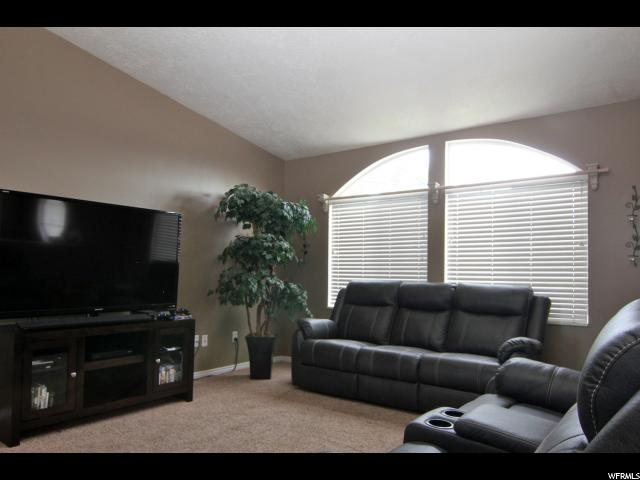 396 W 1850 S, Clearfield, UT 84015