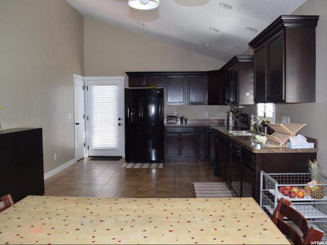 1033 W 250 N, Clearfield, UT 84015