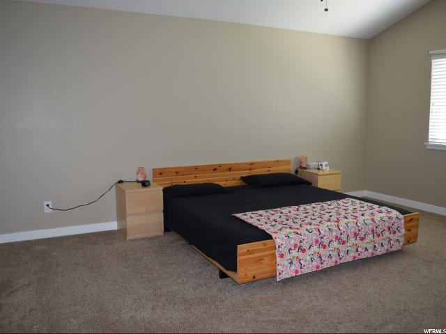 1033 W 250 N, Clearfield, UT 84015