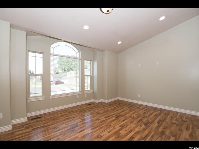 1853 N 1275 W, Clinton, UT 84015