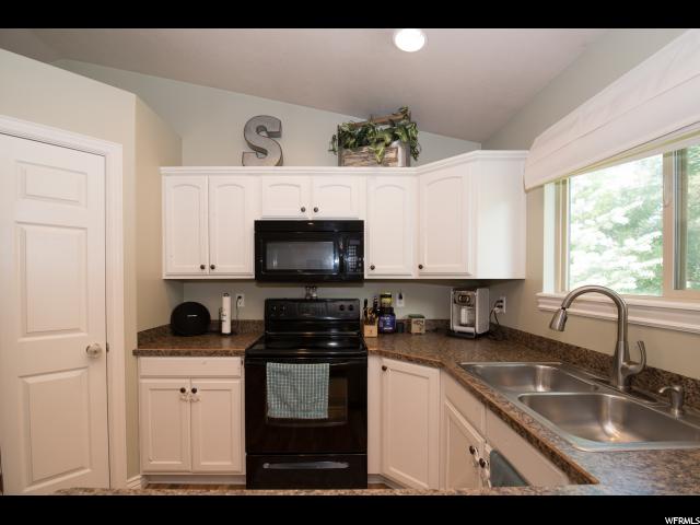 1853 N 1275 W, Clinton, UT 84015