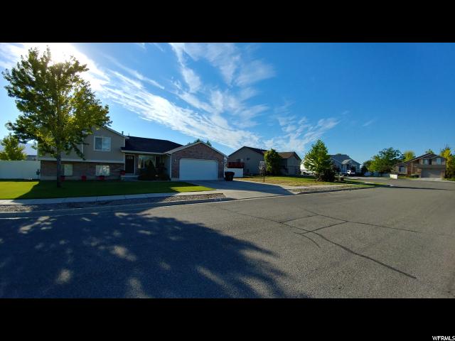 2396 N 2930 W, Clinton, UT 84015
