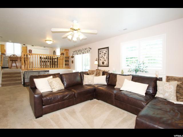 1198 W 1520 N, Clinton, UT 84015