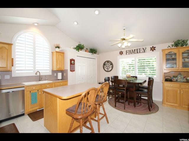 1198 W 1520 N, Clinton, UT 84015