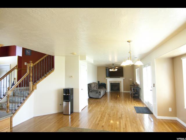 3133 W 2050 N, Clinton, UT 84015
