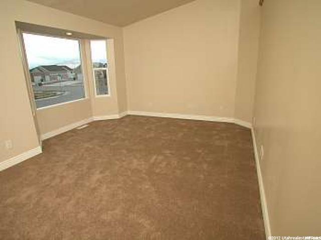 3433 W 1500 N, Clinton, UT 84015