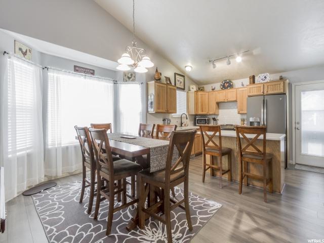 1272 W 1175 N, Clinton, UT 84015