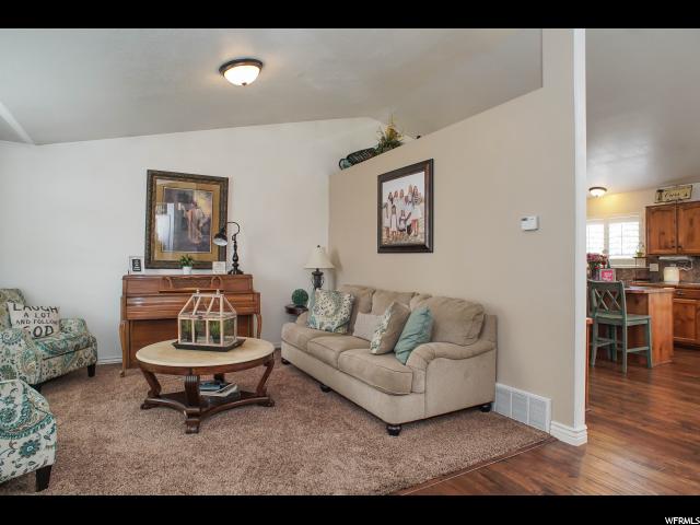 2582 W 1890 N, Clinton, UT 84015