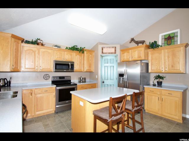 1994 S 275 E, Clearfield, UT 84015