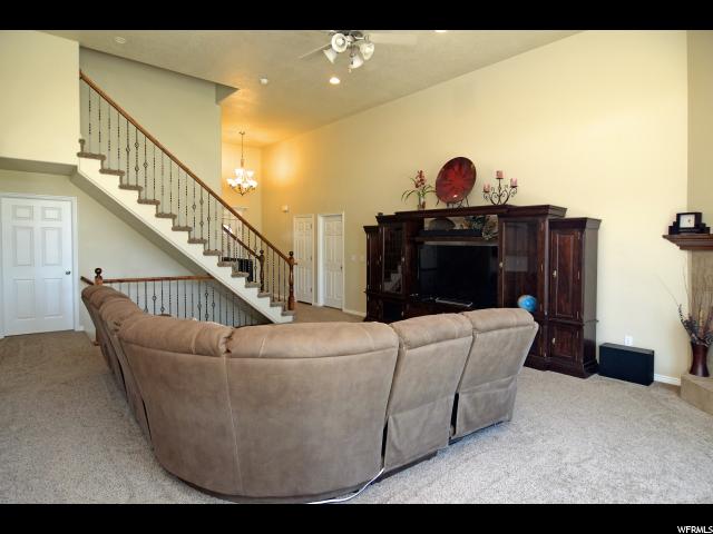 2604 W 2500 N, Clinton, UT 84015