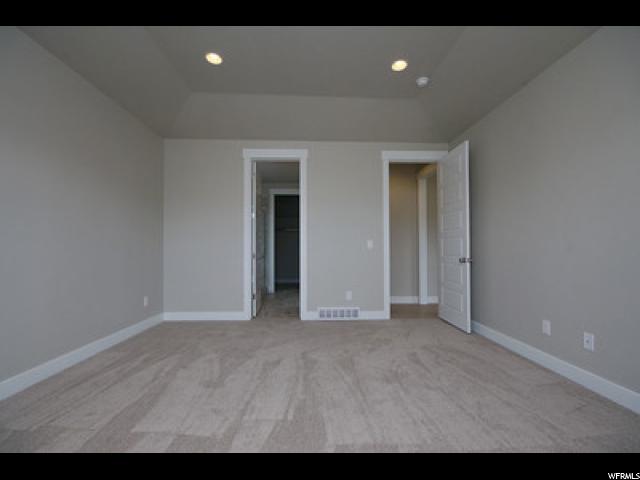 2401 N STANLEY CRANE DR, Clinton, UT 84015