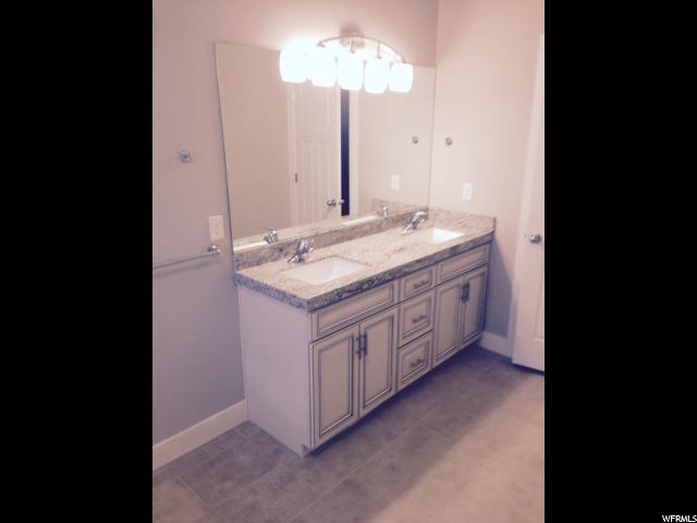 36 YELLOW CLIFF DR E, Draper, UT 84020