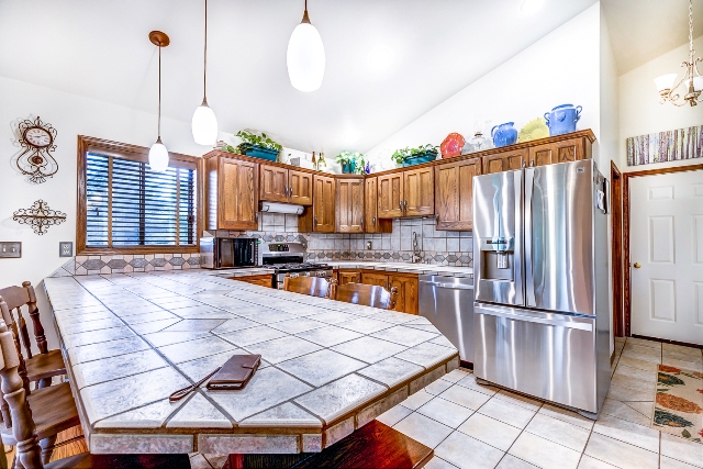 1355 W. Pines Loop, Greendale, UT 84023