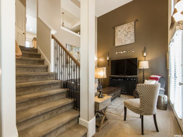 948 N SHEPARD CREEK PKWY, Farmington, UT 84025