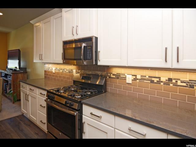 18 S 1100 W, Farmington, UT 84025