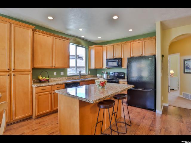 776 N BROWNING LN W, Farmington, UT 84025