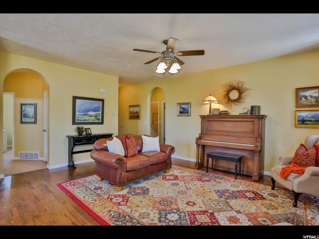 776 N BROWNING LN W, Farmington, UT 84025