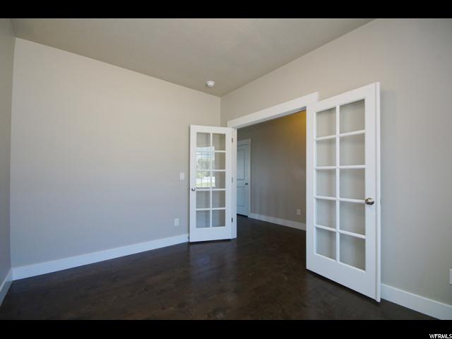 922 S 720 W, Farmington, UT 84025