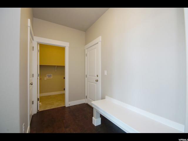 922 S 720 W, Farmington, UT 84025