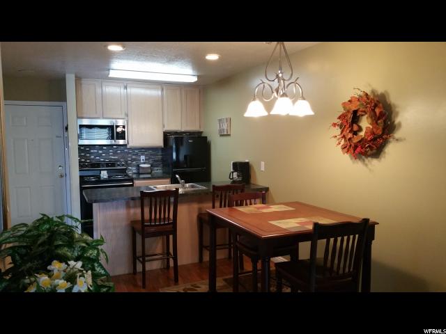 865 N HARBOR VILLAGE DR E, Garden City, UT 84028