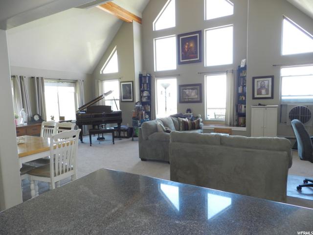3157 S BUNCH GRASS DR, Garden City, UT 84028