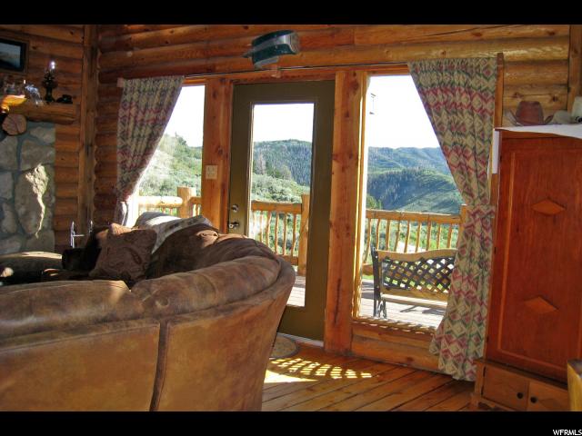 8048 S Bristlecone Dr, Daniel, UT 84032