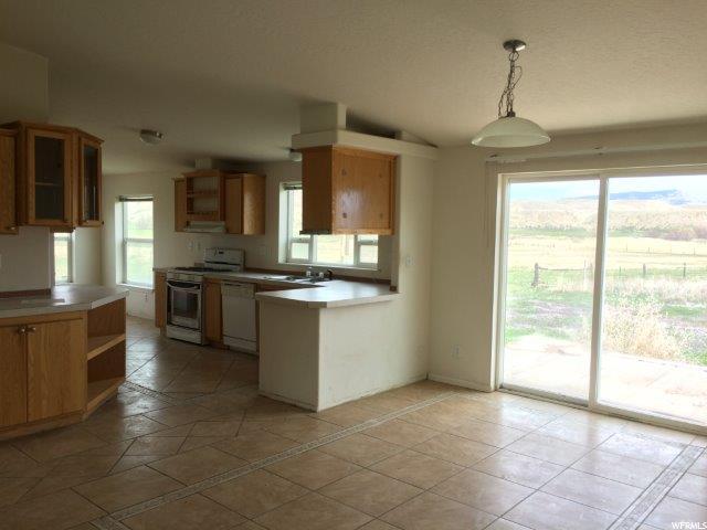 7633 E BRUSH CREEK RD S, Jensen, UT 84035