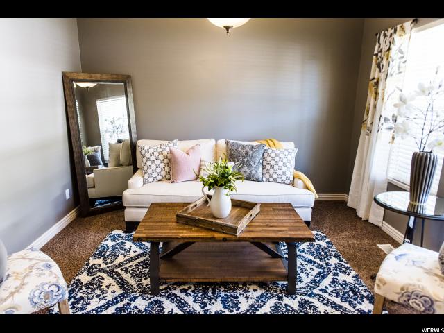487 S STIRLING DR, Fruit Heights, UT 84037
