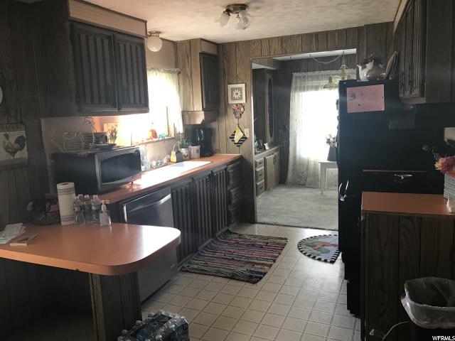 1128 S LLOYD RD W, Fruit Heights, UT 84037