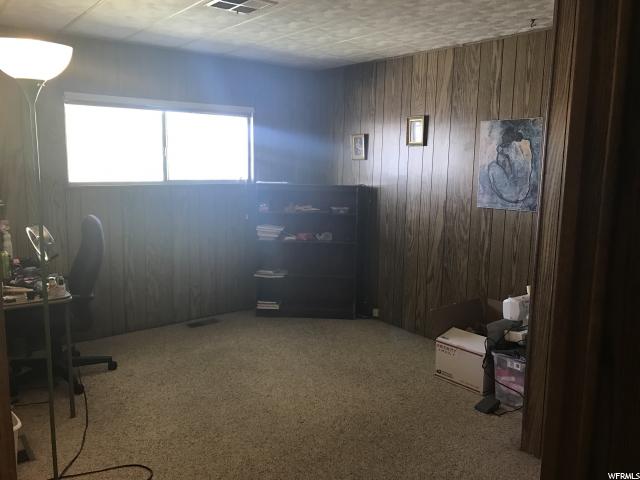 1128 S LLOYD RD W, Fruit Heights, UT 84037