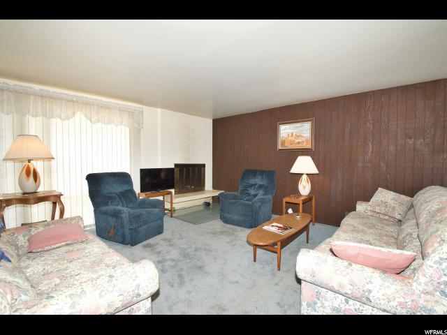 921 N THORNFIELD RD E, Kaysville, UT 84037