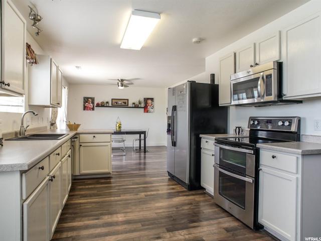 390 S WELLINGTON DR W, Kaysville, UT 84037