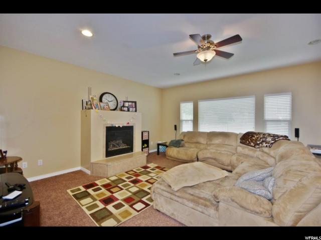656 N STONNE LN W, Kaysville, UT 84037