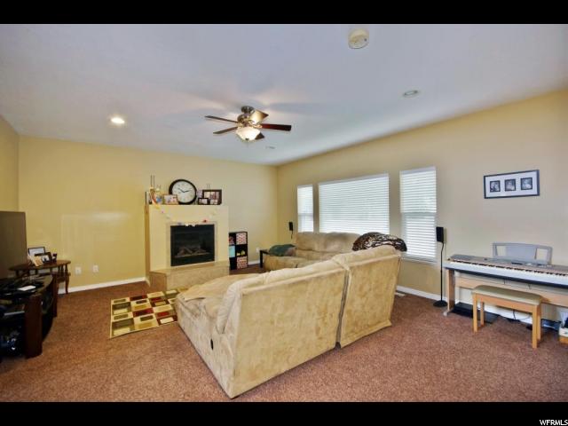 656 N STONNE LN W, Kaysville, UT 84037